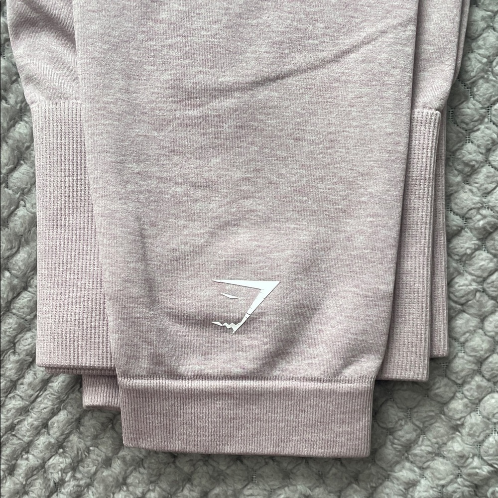 Gymshark Light Purple Leggings - Picture 2 of 5
